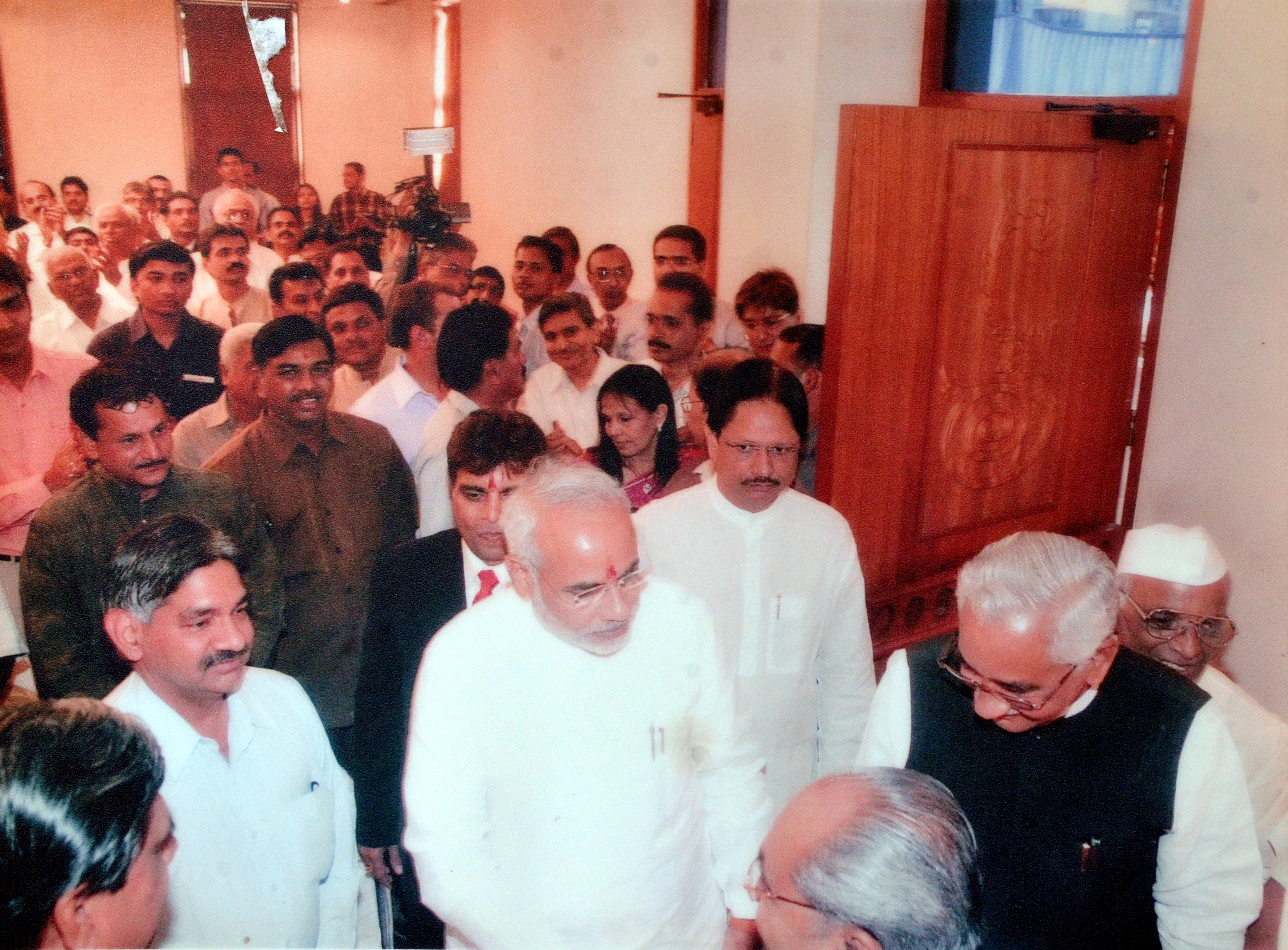Shyam Agrawal with Prime Minister Modi